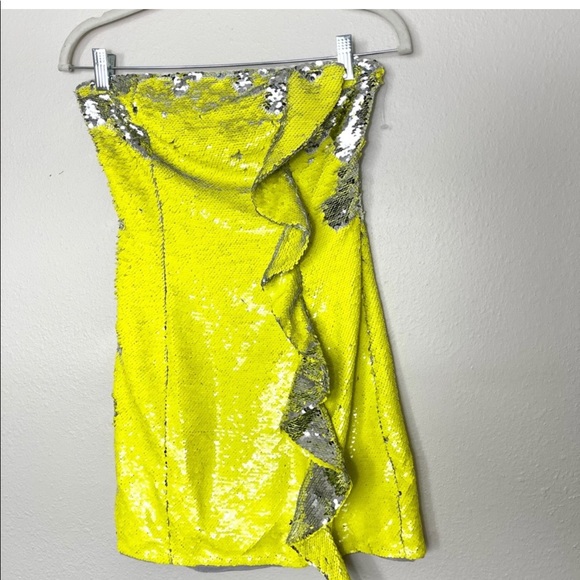 H:ours Nala Ruffle Mini Dress - Picture 2 of 4